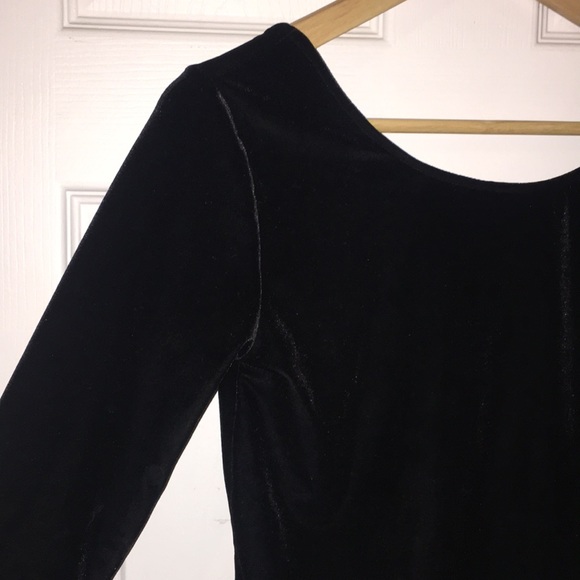MAJOR SALE🖤 Velour top